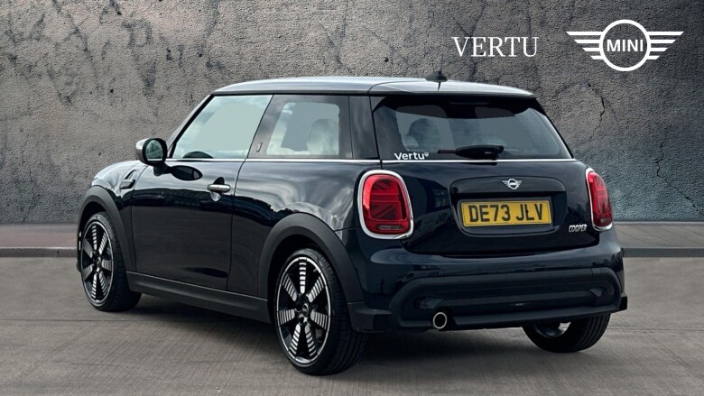 MINI Hatchback 1.5 Cooper Exclusive Premium 3dr Auto Petrol Hatchback